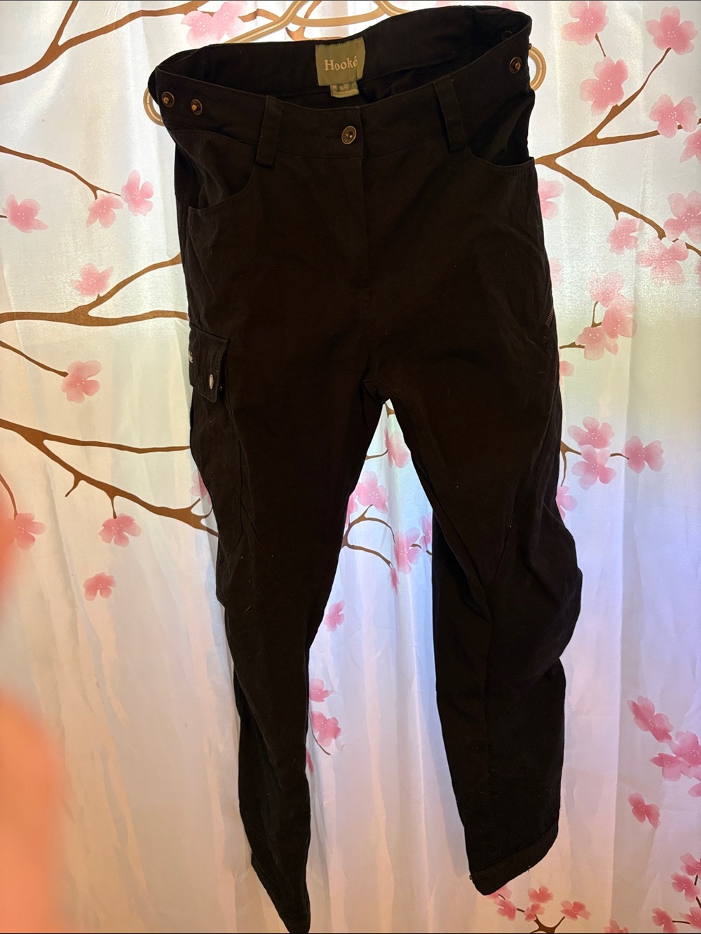Black Woman’s Hooke Cargo Pants — Slim Utility Design size 29/30